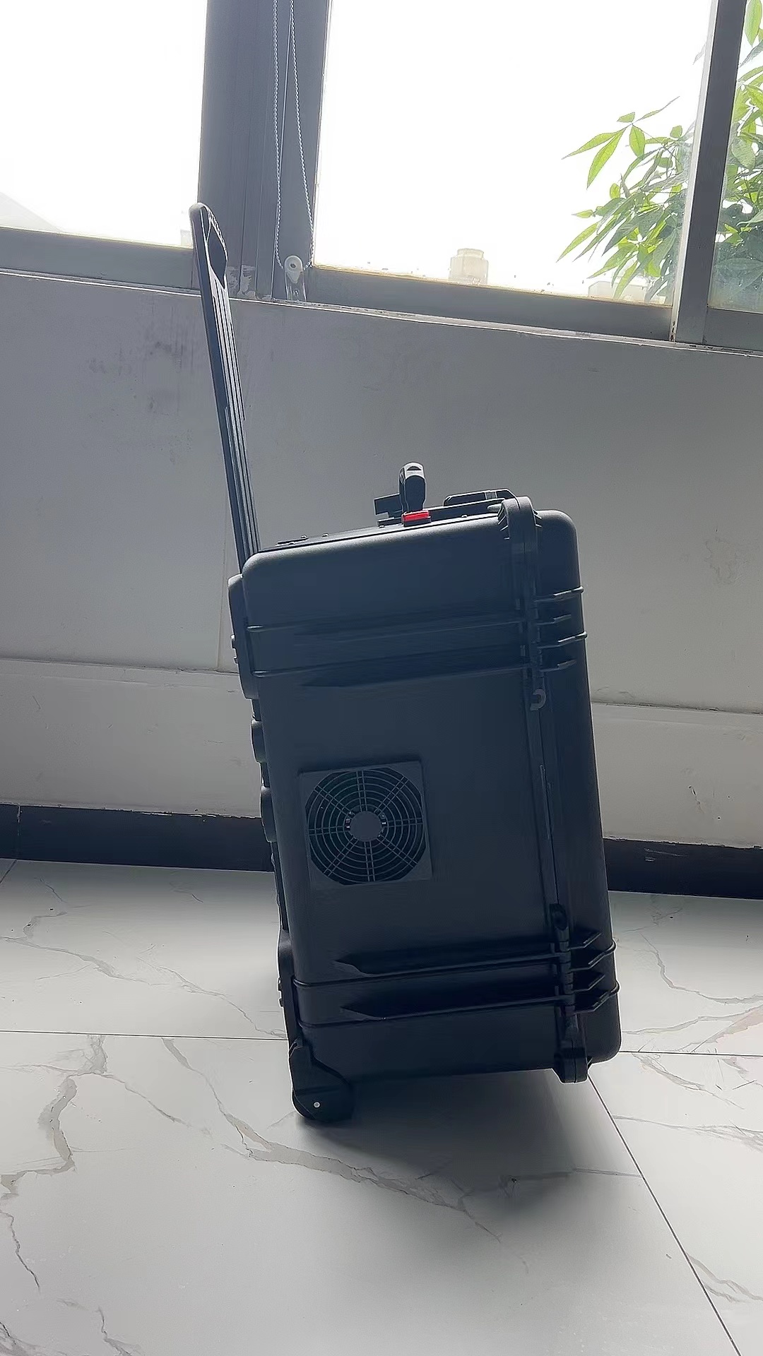 滨海手拉箱型移动通信干扰器